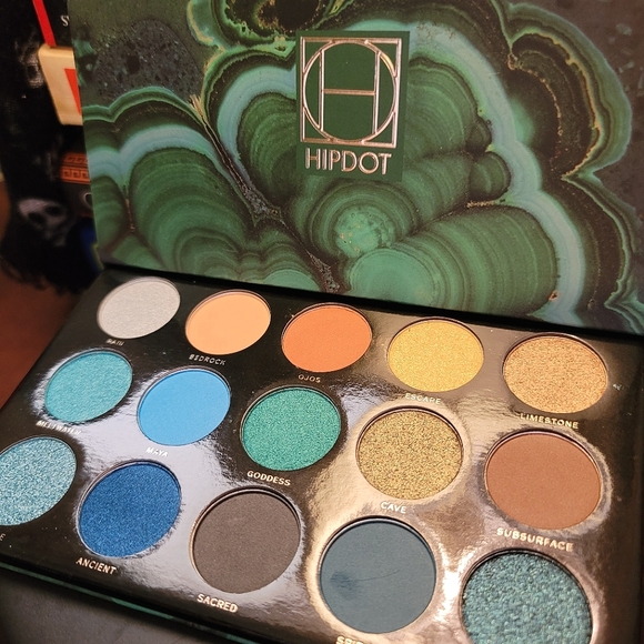 Cenote {Hipdot} Eye Palette, NIB - Picture 2 of 6